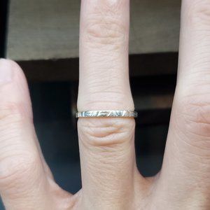 Size 6 925 Sterling Silver Random Pattern Ring